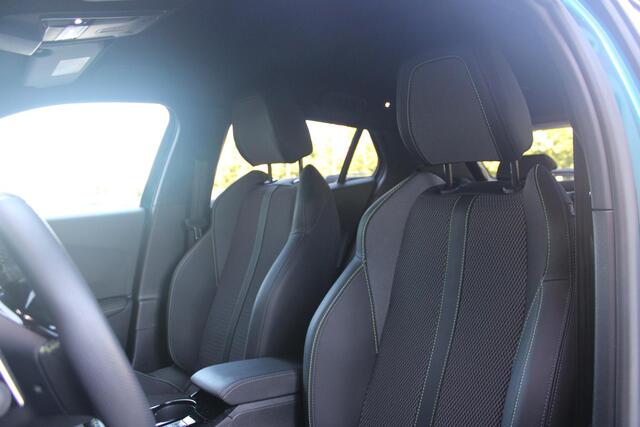 Peugeot 2008 1.2 Hybrid 145 GT AUTOMAAT | NAVIGATIE | FULL LED KOPLAMPEN | DRAADLOZE APPLE CARPLAY/ANDROID AUTO | ADAPTIVE CRUISE CONTROL | CAMERA VOOR + ACHTER | CLIMATE CONTROL | LICHTMETALEN VELGEN 17" | KEYLESS ENTRY/START | DAB+ RADIO | DODEHOEK DETECTIE | PARKEE