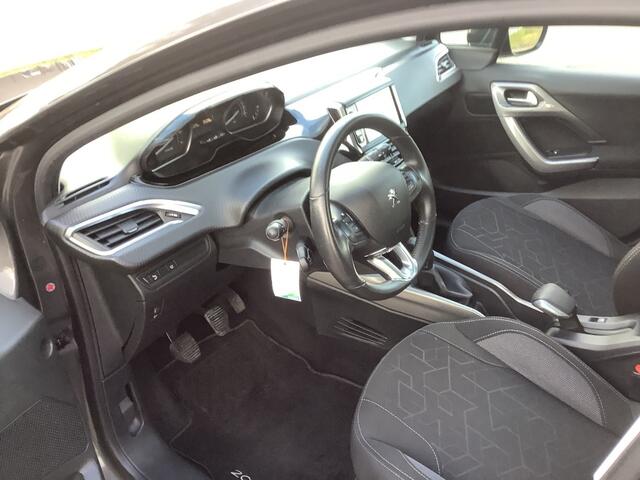 Peugeot 2008 1.2 PURET. BLUE LION