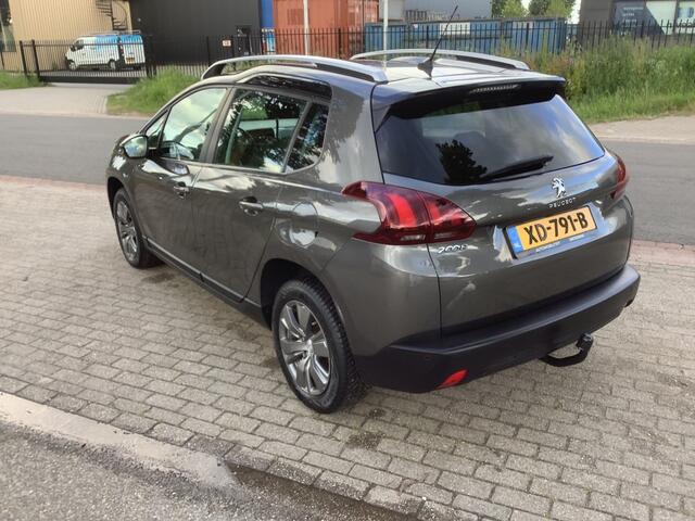 Peugeot 2008 1.2 PURET. BLUE LION