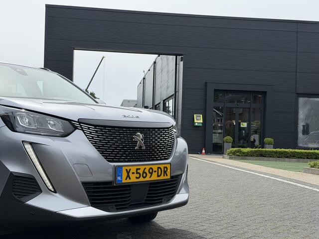 Peugeot 2008 Allure 1.2 PureTech 130PK EAT8 Automaat Achteruitrijcamera, Parkeersensoren, Adaptieve Cruise Control, Stoelverwarming, Apple Carplay, Android Auto