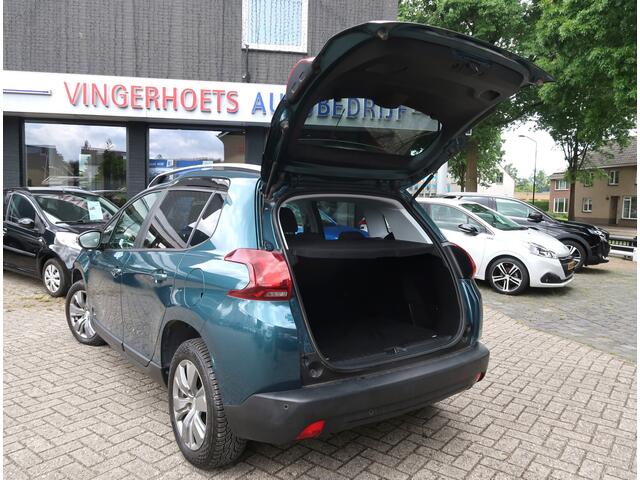 Peugeot 2008 1.2 Benzine * Style Edition * Navigatie * Parkeersensoren * Lichtmetalen Velgen * Climate & Cruise Control * DIstributieriem 2025 vervangen * Vingerhoets; Vierde Generatie Eersteklas Service !