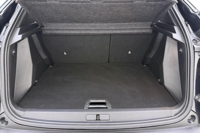 Peugeot 2008 1.2 PureTech Active Pack 100pk | Navigatie | Camera | Cruise Control | Lichtmetalen Velgen | Climate Control | 1e Eigenaar | Dealeronderhouden
