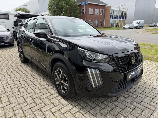 Peugeot 2008 1.2 Hybrid 145 Style Zwart