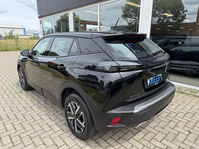 Peugeot 2008 1.2 Hybrid 145 Style Zwart