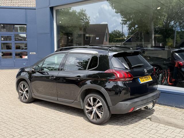 Peugeot 2008 1.2 Turbo 110 PK GT-Line | Vol-Automaat | Full Map Navigatie | Panoramadak | Parkeersensoren | Apple Carplay | Grip Control met 4-Seizoen Banden | Trekhaak 1200KG | Climate Control.