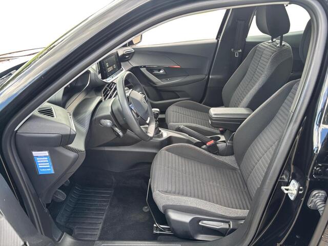 Peugeot 2008 Active Pack 1.2 Turbo 100pk | UNIEK LAGE KM-STAND! | NAVI | PARKEERHULP | LM-VELGEN | CLIMA | DAB+ | CRUISE CONTROL |