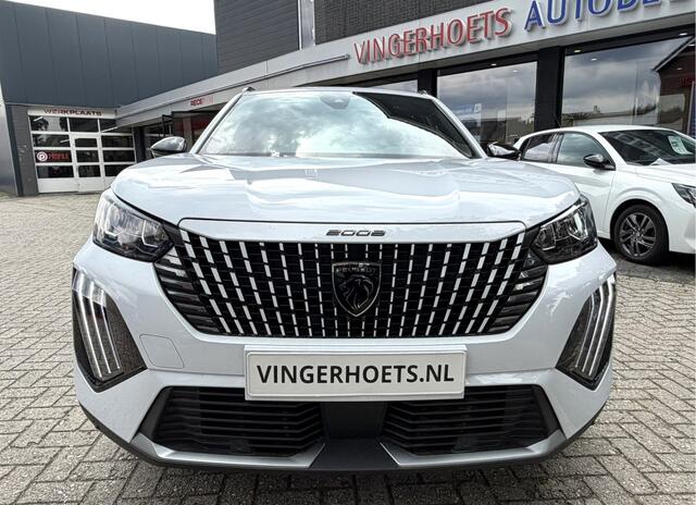 Peugeot 2008 1.2 Benzine 100 Pk Allure (ook in Blauw of zwart leverbaar) * Draadloos Aple Carplay / Android Auto * Climate & Cruise Control * Parkeersensoren Voor en Achter * Vingerhoets; Vierde Generatie Eersteklas Service. Al meer dan 100 jaar een begrip in de Braba