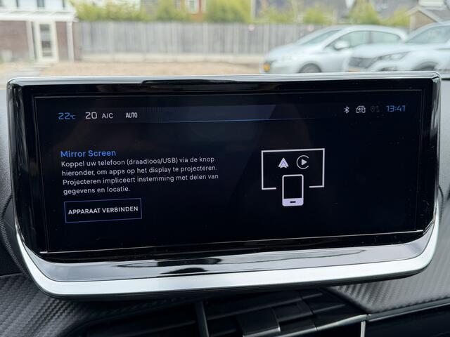 Peugeot 2008 1.2 Benzine 100 Pk Allure (ook in Blauw of zwart leverbaar) * Draadloos Aple Carplay / Android Auto * Climate & Cruise Control * Parkeersensoren Voor en Achter * Vingerhoets; Vierde Generatie Eersteklas Service. Al meer dan 100 jaar een begrip in de Braba