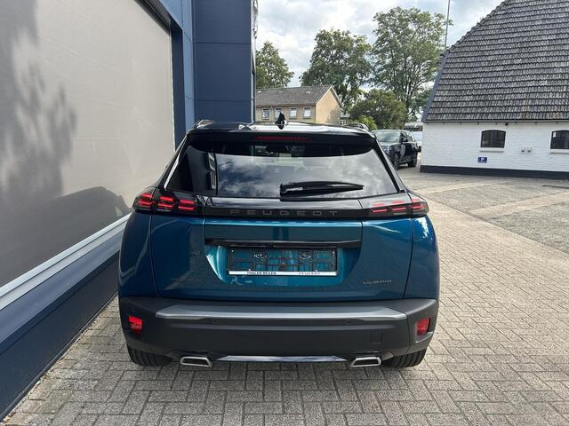 Peugeot 2008 1.2 Hybrid 145 PK GT | Automaat Hybride | BOUWJAAR 2026 DEMO MET ¤7.000 VOORDEEL | 360 Graden Camera | Dode Hoek Detectie | Parkeersensoren V+A | Full LED Verlichting | Zwart Dak | Hoge Zitpositie | Climate Control | Navigatie via Telefoon | Dakrails | Ad