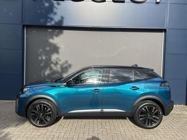 Peugeot 2008 1.2 Hybrid 145 PK GT | Automaat Hybride | BOUWJAAR 2026 DEMO MET ¤7.000 VOORDEEL | 360 Graden Camera | Dode Hoek Detectie | Parkeersensoren V+A | Full LED Verlichting | Zwart Dak | Hoge Zitpositie | Climate Control | Navigatie via Telefoon | Dakrails | Ad