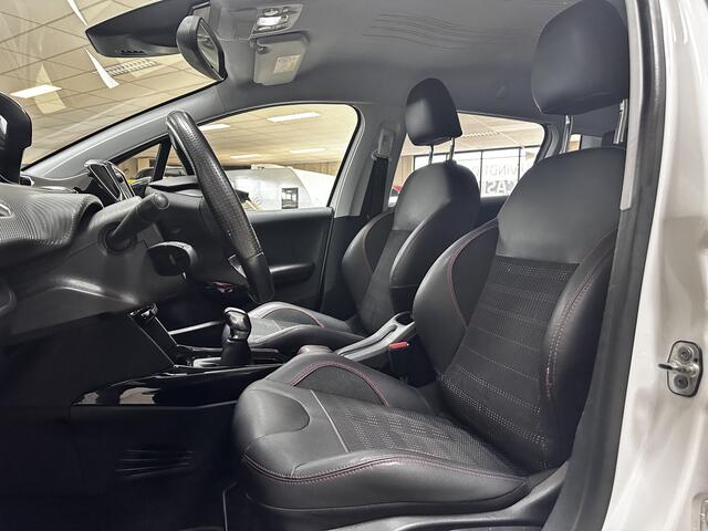 Peugeot 2008 1.2 PureTech GT-line/ LED Dagrijverl./ Apple+android/ DAB+/ Camera/ 17''LMV/ DAB+/ Clima/ Navi/ Cruise/ Bluetooth/ Multi.LEDER.Stuur/ Elek.Pakket/ Isofix/ PDC V+A.