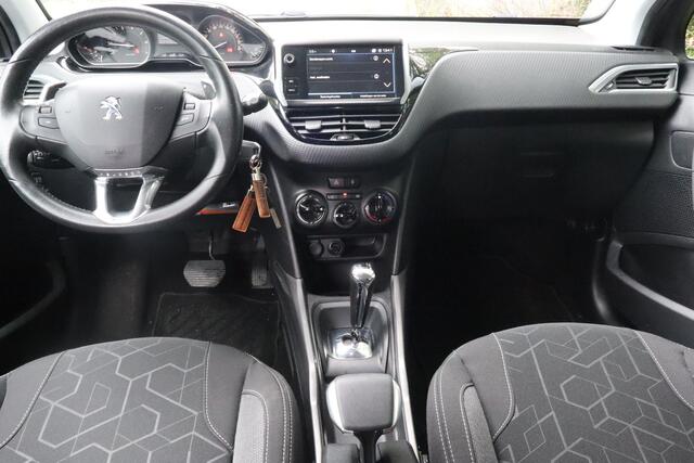 Peugeot 2008 1.2 PureTech Blue Lion | Trekhaak | Airco |