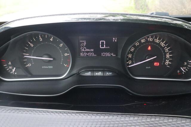 Peugeot 2008 1.2 PureTech Blue Lion | Trekhaak | Airco |