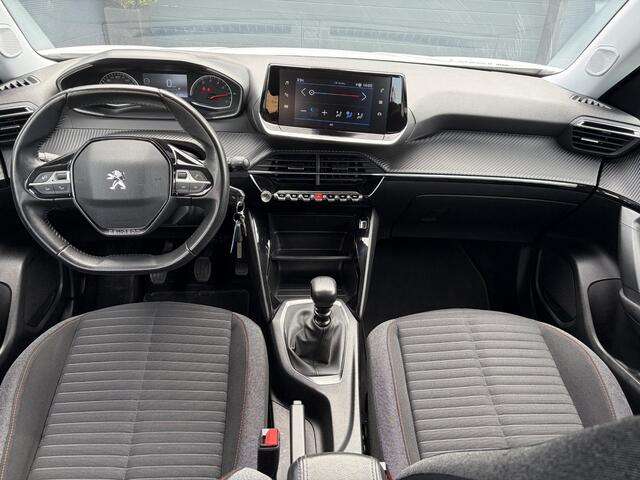 Peugeot 2008 1.2 PureTech Active 1e Eigenaar,D-riem vv in 2026,Carplay,Navi,Clima,Cruise,6 Bak,N.A.P,102Pk,Pdc,Rijstrooksensor,Dealer Onderhouden,Apk tot 03-2027