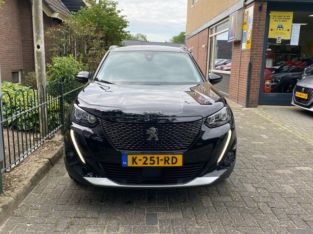 Peugeot 2008 1.2 PureTech Blue Lease Allure