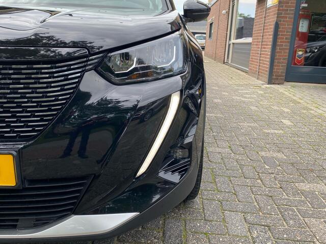 Peugeot 2008 1.2 PureTech Blue Lease Allure