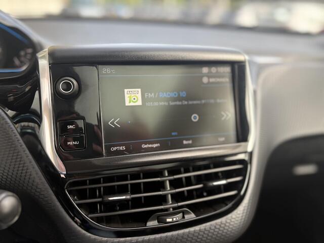 Peugeot 2008 1.2T 110pk Blue Lease Executive | Dealeronderhouden | Trekhaak | Panoramadak | Navigatie | Apple Carplay/Android Auto