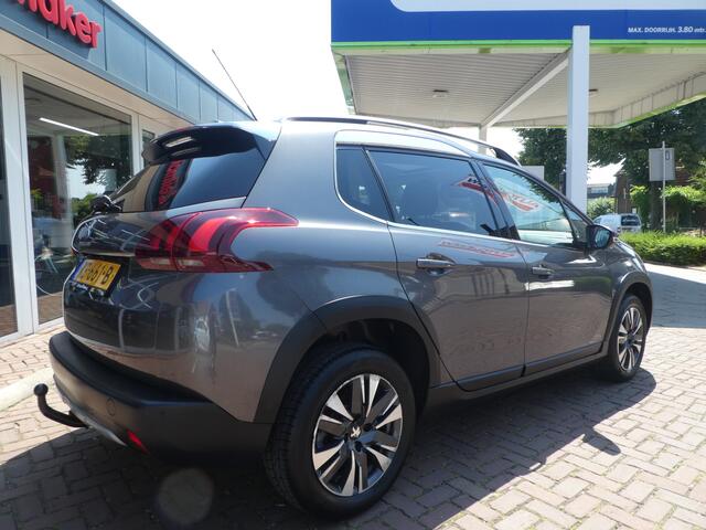 Peugeot 2008 1.2 PureTech Allure Clima, Navi, Camera, Panodak, Trekhaak