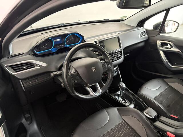 Peugeot 2008 1.2 PureTech Allure. Automaat!
