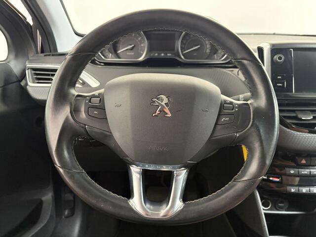 Peugeot 2008 1.2 PureTech Allure. Automaat!