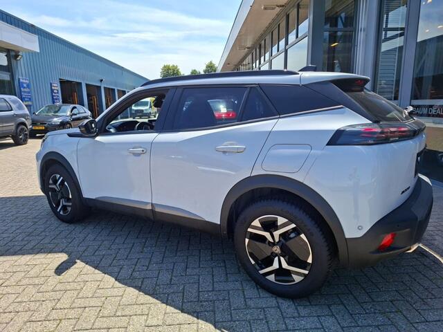 Peugeot 2008 1.2 PURETECH ALLUREPACK AUTOMAAT 130PK AIRCO NAVI CLIMA PDC-CAMERA