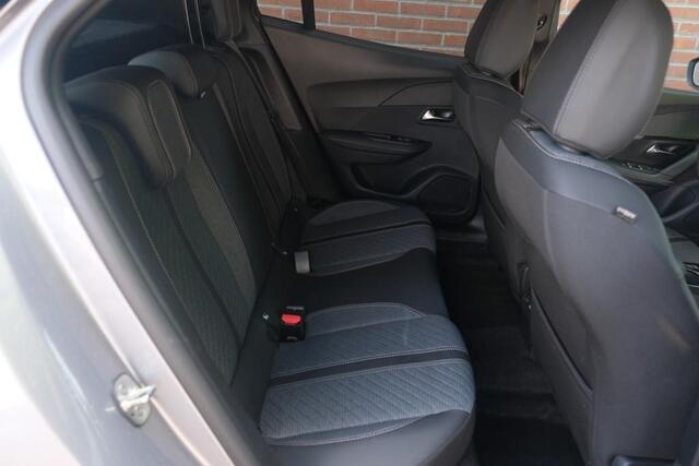 Peugeot 2008 1.2 Hybrid 145pk e-DCS6 Allure | Navi | App Connect | Climate | Cruise | Keyless | PDC