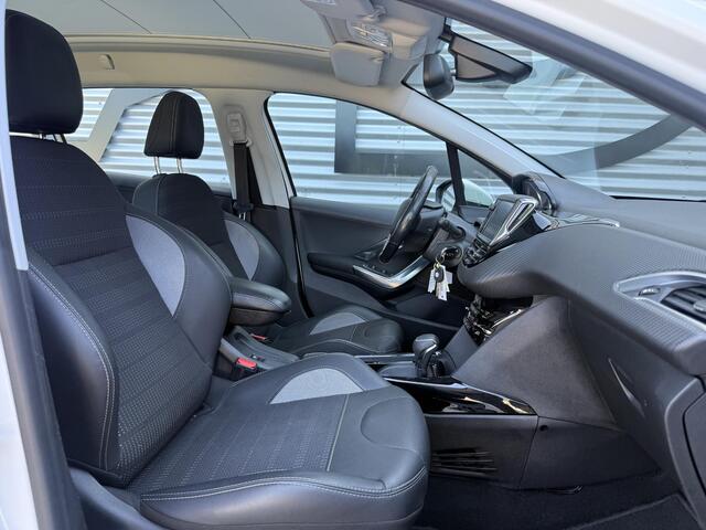 Peugeot 2008 1.2 PureTech Allure 1e Eigenaar|Pano|Camera|Trekhaak|Cruise|Carplay|PDC V+A|Clima|Navi|N.A.P|APK tot 11-2026