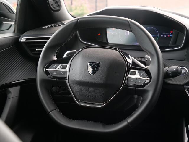 Peugeot 2008 1.2 Hybrid 145 Pk Allure Apple Carplay / Navi / 360 Camera /