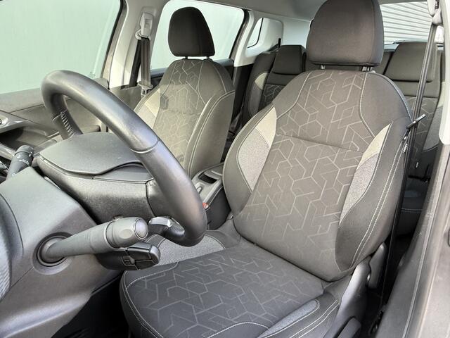 Peugeot 2008 BWJ 2018 | 1.2PT 110PK Blue Lion AUTOMAAT | NWE APK | AIRCO | NAVI | CRUISE | PDC | CARPLAY | DAB+ |