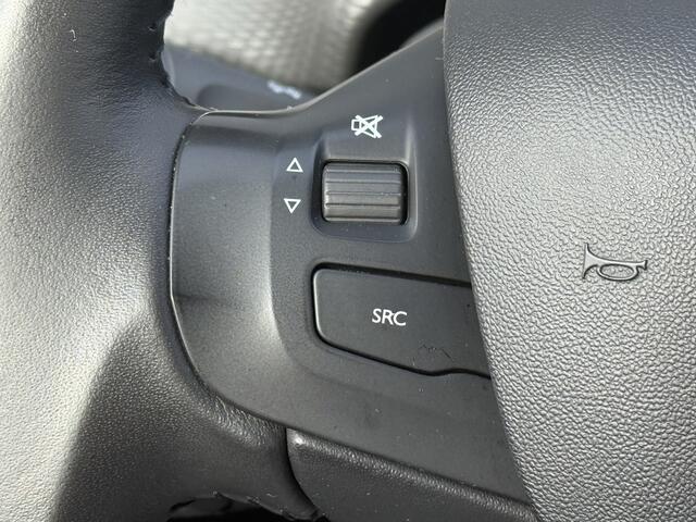 Peugeot 2008 BWJ 2018 | 1.2PT 110PK Blue Lion AUTOMAAT | NWE APK | AIRCO | NAVI | CRUISE | PDC | CARPLAY | DAB+ |