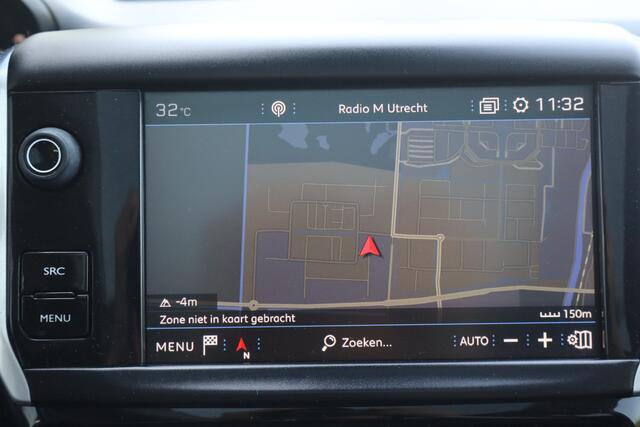Peugeot 2008 1.2 PureTech Allure - NL- Auto!! Park sens V+A I Pano I Camera