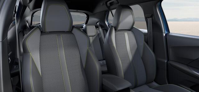 Peugeot 2008 1.2 Hybrid 145 GT DIRECT RIJDENE - RIJKLAAR - 18'' VELGEN - 8 JAAR GARANTIE