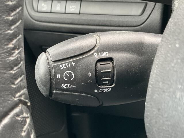 Peugeot 2008 1.2 111pk Blue Lion Carplay Airco Cruise Hoge zit