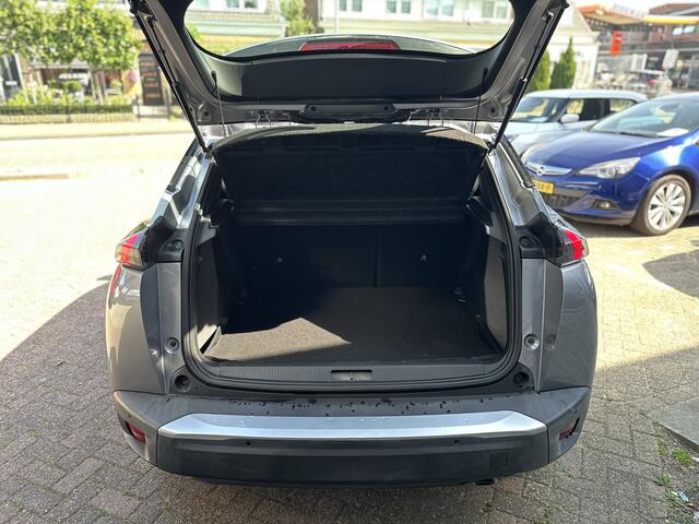 Peugeot 2008 1.2 Turbo 101PK Active Navigatie/Tel/Parkeerhulp.