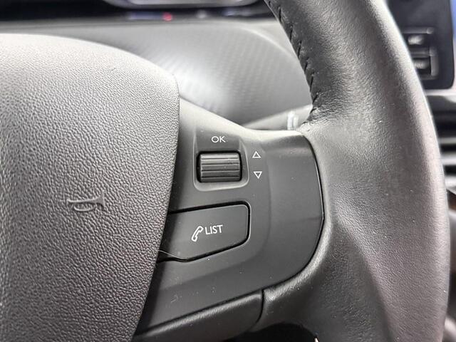 Peugeot 2008 1.2 Active Trekhaak/CarPlay/Airco/Cruise/lmv 4S.Banden