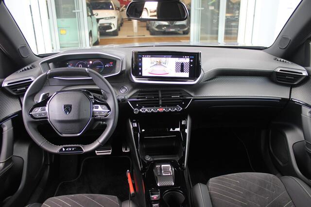 Peugeot 2008 1.2 Hybrid 145PK AUTOMAAT GT PACK | ELEKTRISCH BEDIENBARE BESTUURDERSSTOEL | NAVIGATIE | FULL LED KOPLAMPEN | DRAADLOZE APPLE CARPLAY/ANDROID AUTO | ADAPTIVE CRUISE CONTROL | CAMERA VOOR + ACHTER | CLIMATE CONTROL | LICHTMETALEN VELGEN 17" | KEYLESS ENTRY