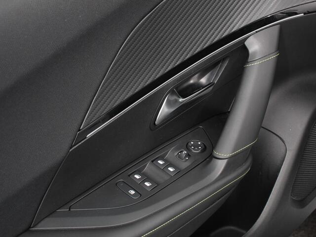Peugeot 2008 1.2 PureTech 130pk Automaat Allure Navigatie Climate Control Camera 360 Dab Led Lichtmetalen Velgen Parkeer sensoren Cruise Control Adaptive Stoelverwarming