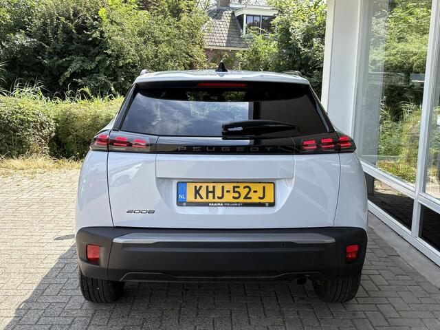 Peugeot 2008 1.2T 100pk Allure | Facelift model | Parkeersensoren voor + achter | Apple Carplay/Android Auto | Climate Control | Lichtmetalen velgen