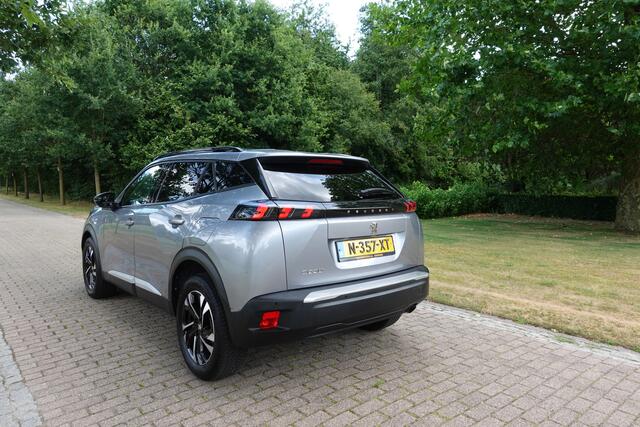 Peugeot 2008 1.2 PureTech Allure | LED | NAVI | CarPlay | Cruise Control |