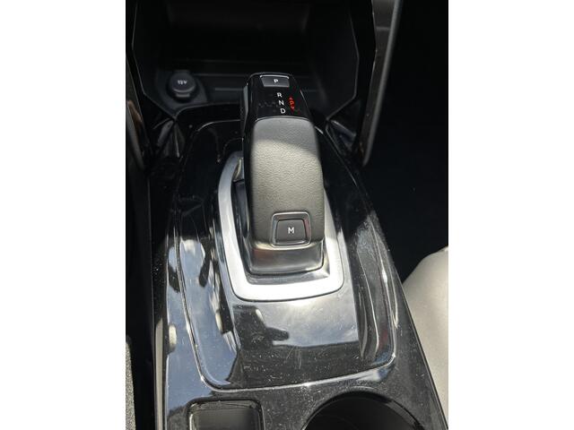Peugeot 2008 1.2T 130Pk Allure Pack * DEALER OH * TREKHAAK * CAMERA * STOELVERW. *