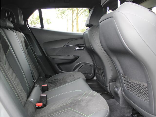 Peugeot 2008 1.2 PureTech 130 GT | Navi / Camera / Alcantara