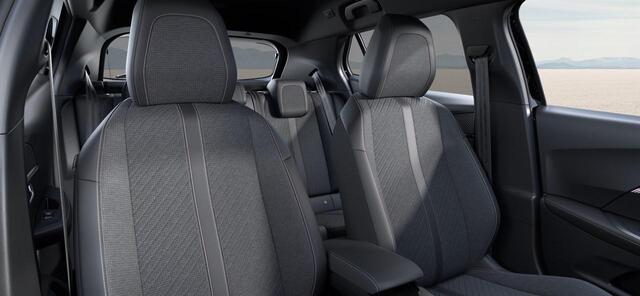 Peugeot 2008 1.2 Hybrid 145 Allure | NIEUW UIT VOORRAAD LEVERBAAR | AUTOMAAT | Adaptief Cruise Control | Camera Voor & Achter | Navigatie