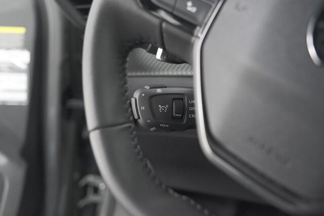 Peugeot 2008 PureTech 130 EAT8 Allure | 360 Camera | Adaptieve Cruise Control | Keyless | Dodehoekdetectie