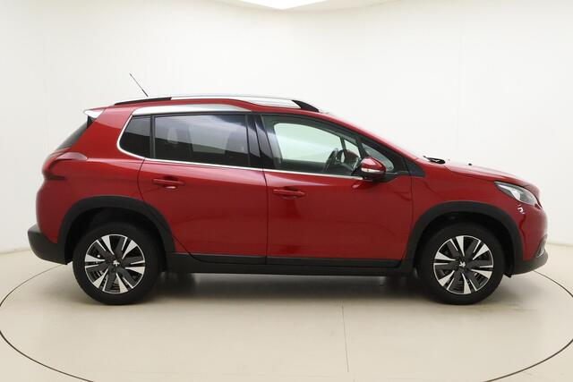 Peugeot 2008 1.2 PureTech Allure | 130PK | AUTOMAAT | Trekhaak | Unieke km-stand | Navigatie | Parkeercamera | Panorama Dak | Apple Carplay & Android Auto |