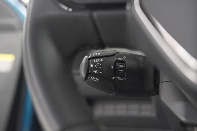 Peugeot 2008 1.2 Hybrid 145 GT | Camera | Apple Carplay | Parkeersensoren