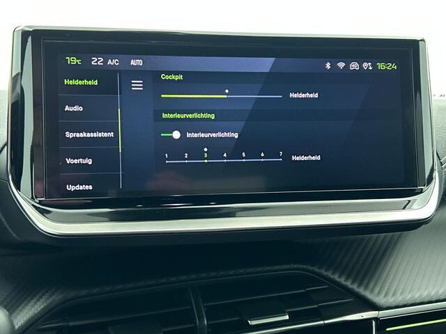 Peugeot 2008 1.2 PureTech 130 GT Automaat Clima Control Camera Achter Navigatie d.m.v. Apple Carplay / Android auto Velgen 17 inch
