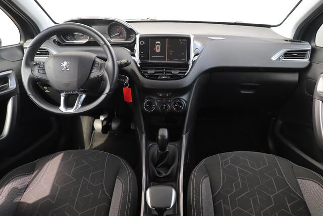 Peugeot 2008 1.2 PureTech Active Trekhaak Radio Bluetooth Airco Cruise Control LED