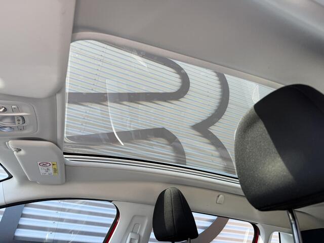 Peugeot 2008 1.2 PureTech Blue Lion 2e Eigenaar|Navi|Pano|D-riem vv in 2023|Airco|Cruise|Dealer Onderhouden|PDC|Elek Ramen|LM Velgen|N.A.P.|APK tot 03-2027