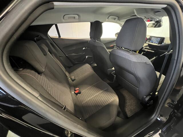 Peugeot 2008 1.2 PureTech Blue Lease Active | Navigatie/Android/Apple Carplay | Voorstoelen Verwarmd | Cruise Control | Airco Automatisch |