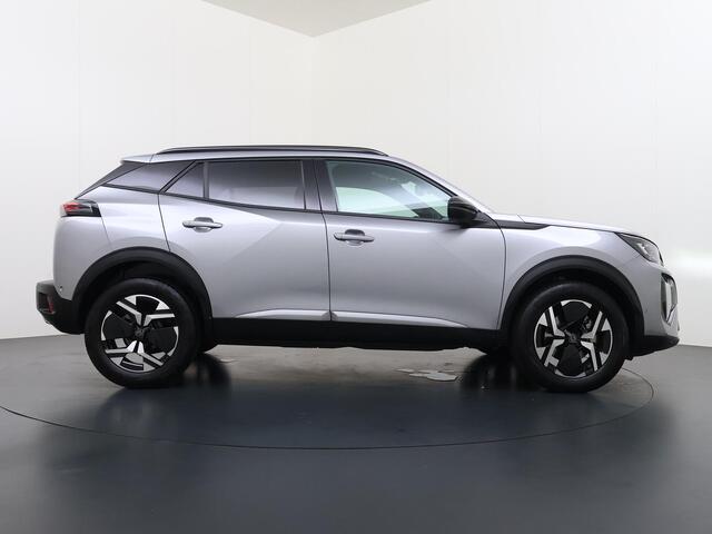 Peugeot 2008 1.2 Hybrid 136 Allure 19000 KM ! | ADAPTIVE CRUISE CONTROL | FULL LED | CAMERA VOOR & ACHTER | DIGITAL DASH | KEYLESS START | PARKEERSENSOREN V+A | DODEHOEKDETECTIE | ALL-IN PRIJS INCL. 12 MND BOVAG GARANTIE